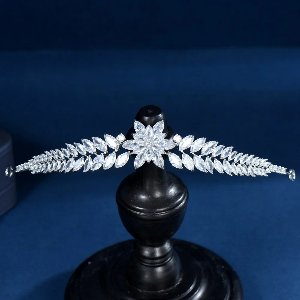 

Luxury European Style Tiaras And Crowns AAA CZ Stone Princess Pageant Engagement Wedding Bridal Hair Accessories SC01