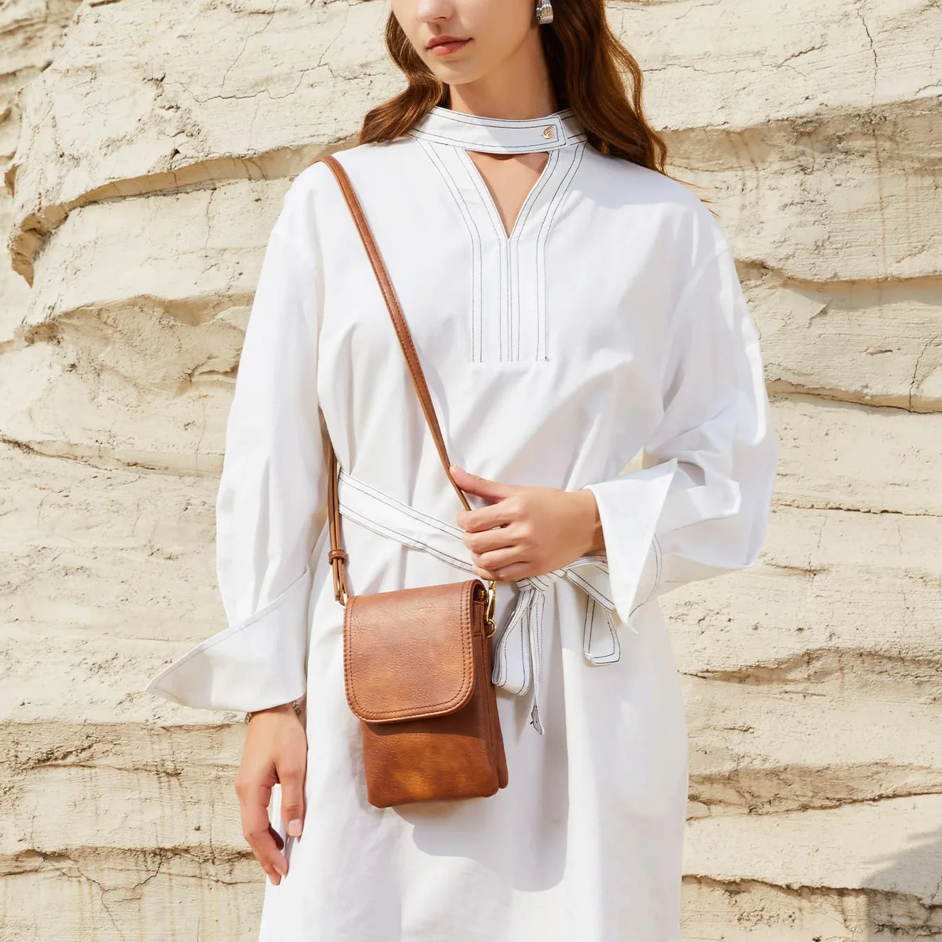 

Ladies' leather small phone crossbody bag designer phone bag wallet wallet adjustable shoulder strap