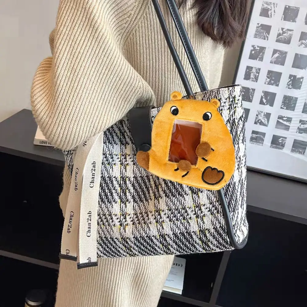 Kawaii Capybara أفخم حامل بطاقة الصور لينة INS حامل بطاقة الحافلة الكورية نمط الحيوان الكرتون Photocard غطاء المدرسة