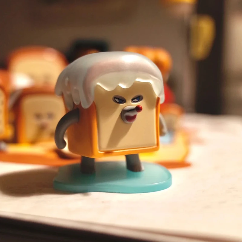 Nowość w magazynie Figurka Bread Thief Blind Box Urocza ozdoba na biurko Prezent niespodzianka na urodziny dziecka Pamiątka