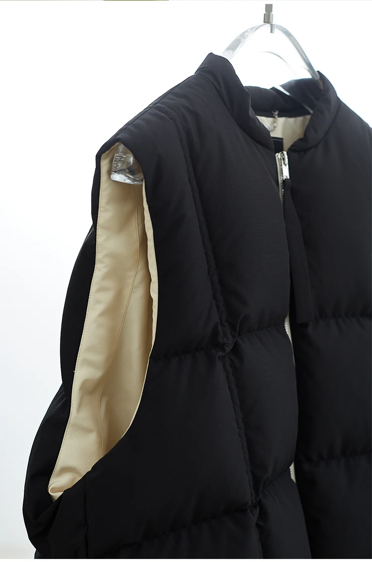 Down Vest~Checkered Stand-Up Collar Color-Blocked Duck down Vest for Petite Women, Suitable for Outerwear or Layering, 2026 Winter Women's Fashion