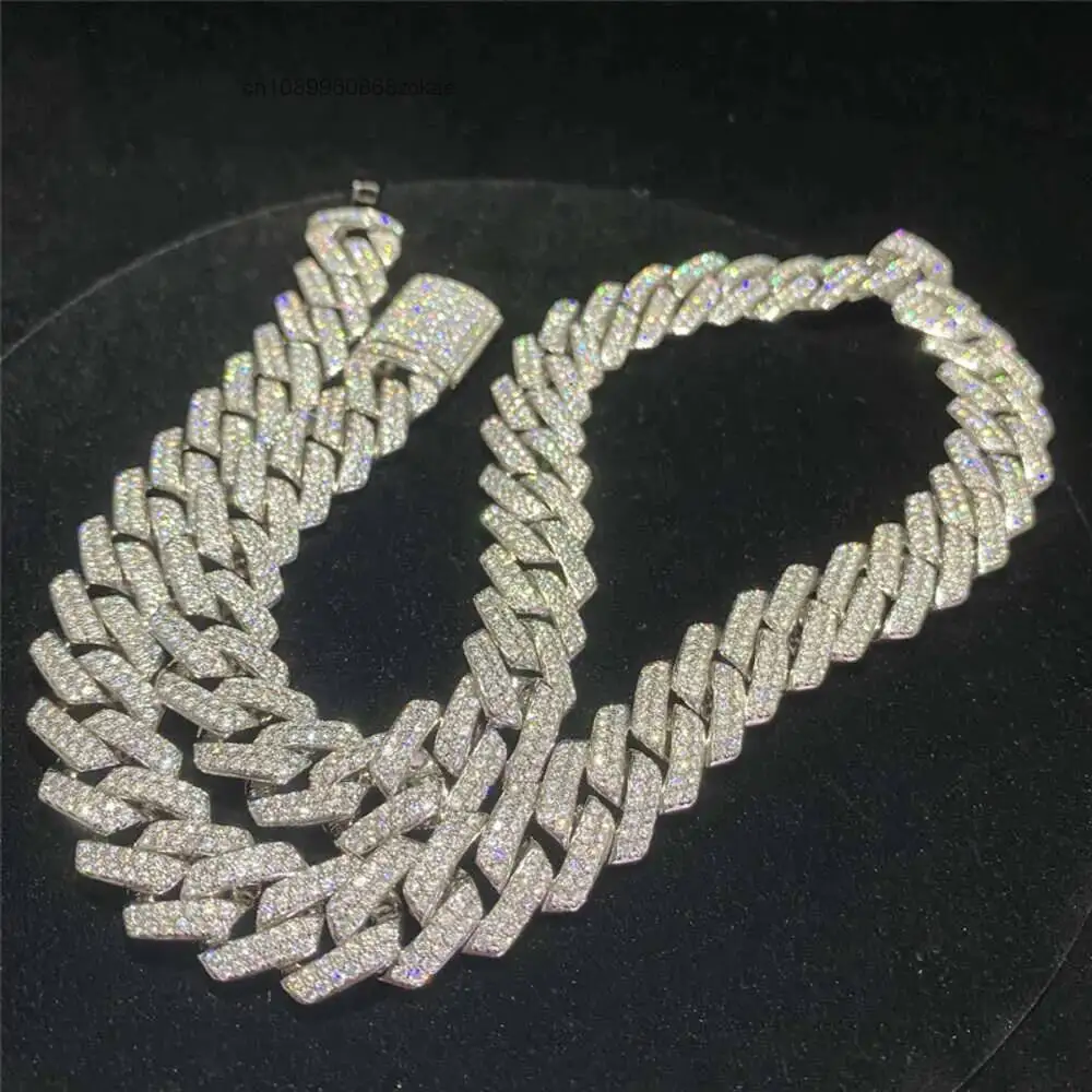 Luxury Stock Iced Out Vvs Moissanite Cuban Bracelet 925 Silver Bling Moissanite Diamond Cuban Link Chain Hip Hop Men Jewelry Nec