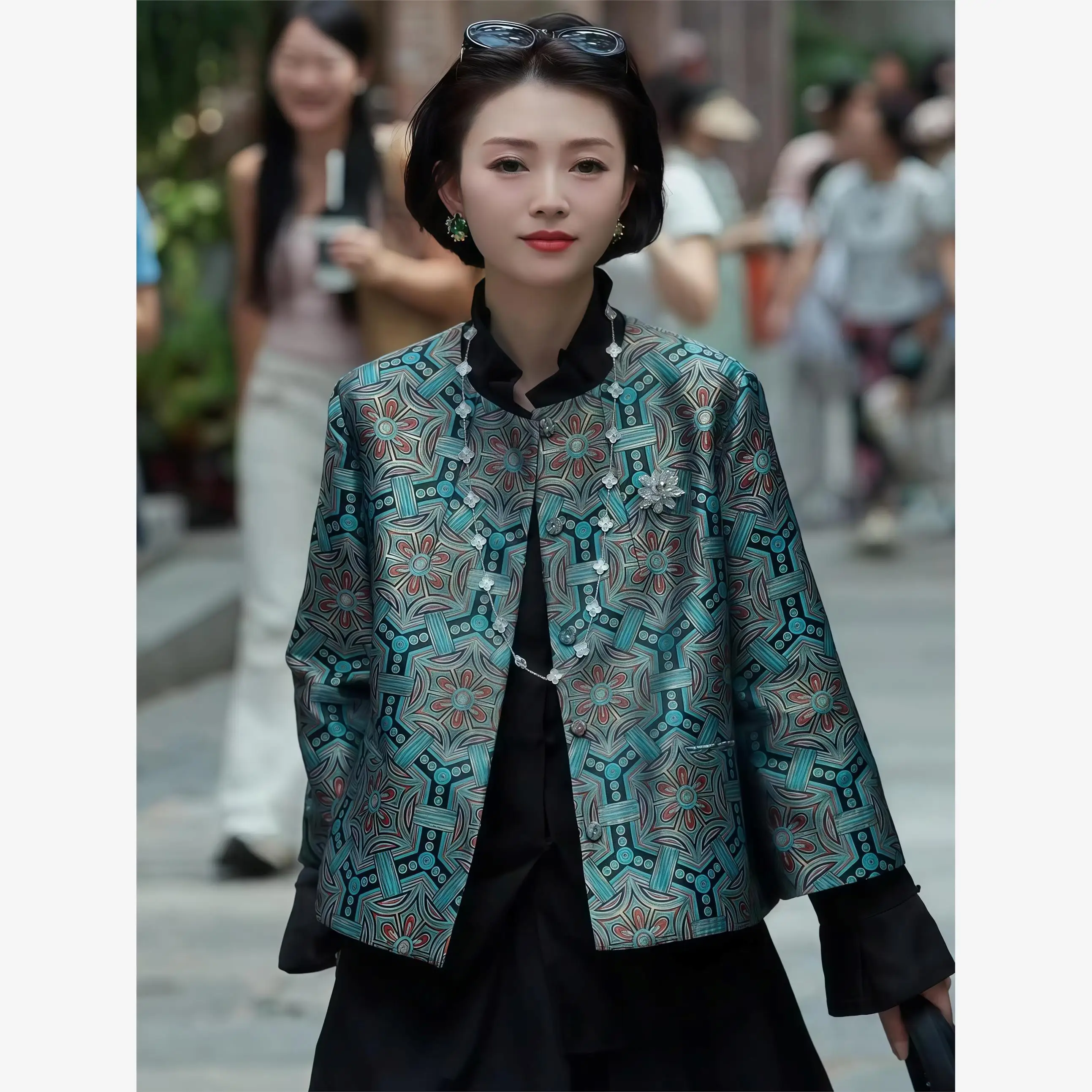 

Элитный женский топ больших размеров, осенняя новинка, с китайским принтом, свободного кроя, стройнящий, омолаживающий, модный, повседневный.