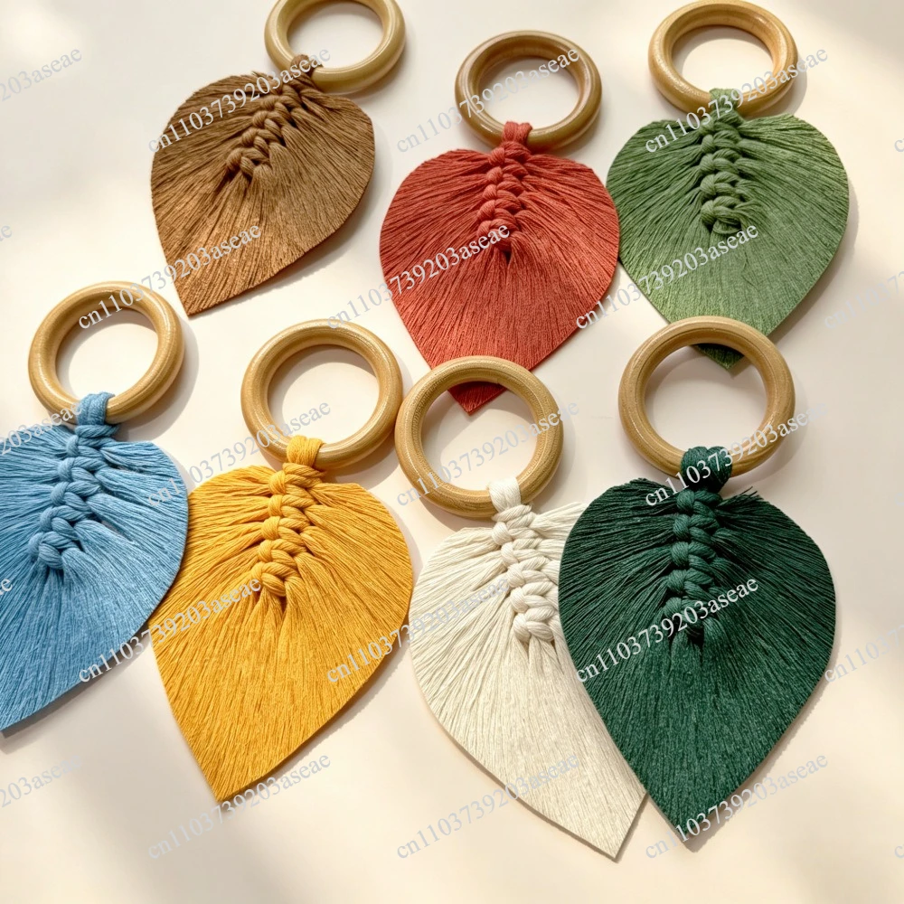 Hand-woven western restaurant napkin buckle leaf napkin ring wooden ring pendulum pendant