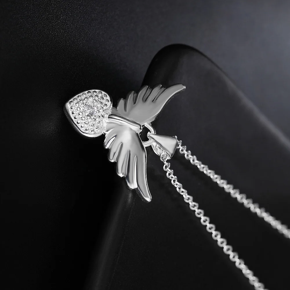 

Japanese and Korean Jewelry Wedding Party Festival Gift Women's Love Flying Wings With Diamond Pendant Necklace Jewelry