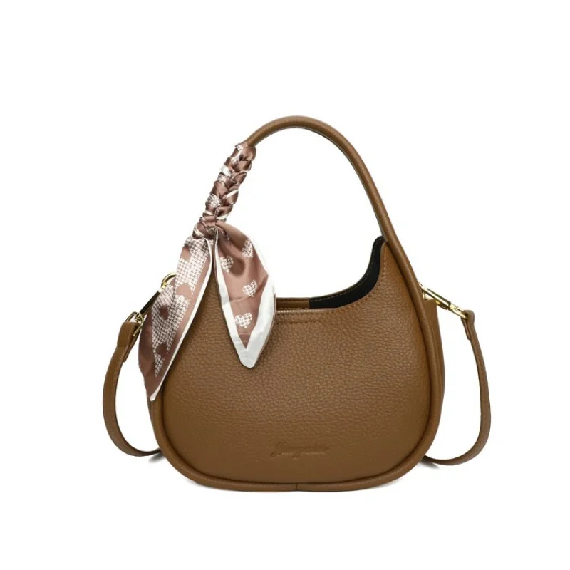 

High-End Classic Messenger Bag For Women Featuring Minimalist Solid Color And Fashionable Letter Logo