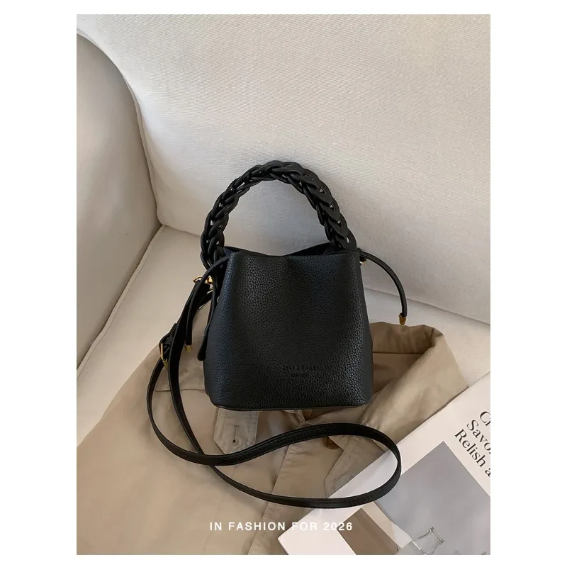 

Classic Designer Fashionable Diaper Bag For Women: Elegant Minimalist Leather Crossbody Bag, Luxury Vintage Tote