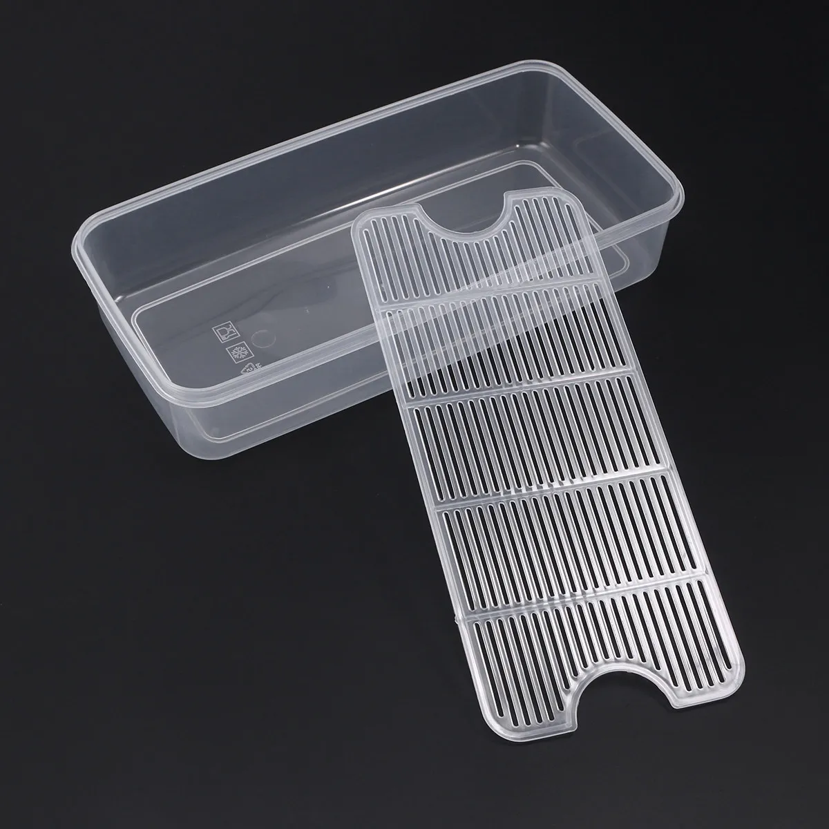 

Compact Transparent Storage Crisper Food Container Small Size Drainer Piece Fruit Vegetable Fresh Keeper Fruit Crisper