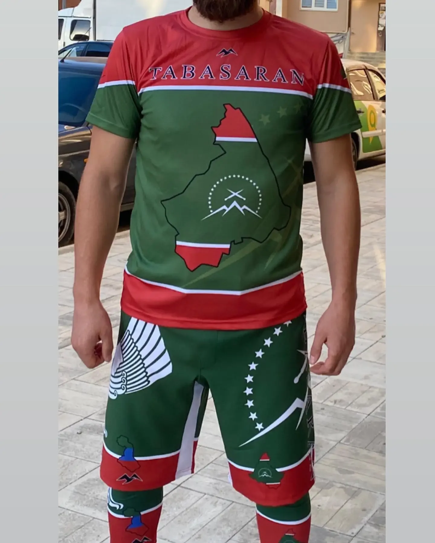 Men Women MMA Boxing Sports Uniform Quick Drying T-Shirt And Shorts Set for Martial Arts Training Fighting And Gym Kickboxing