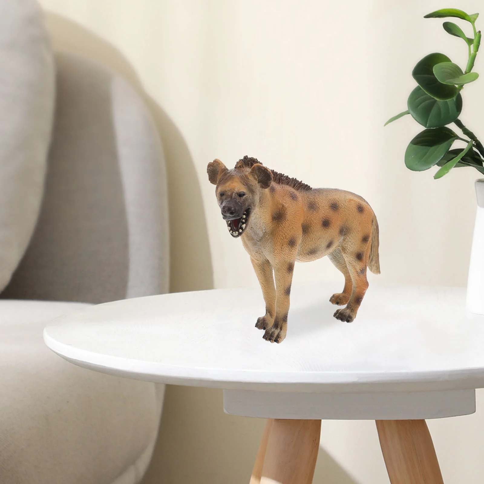 Hyena Toy Plastic Hyena Model Wildlife Animal Cognitive Toy for Kids Desk Decoration and Educational Gift