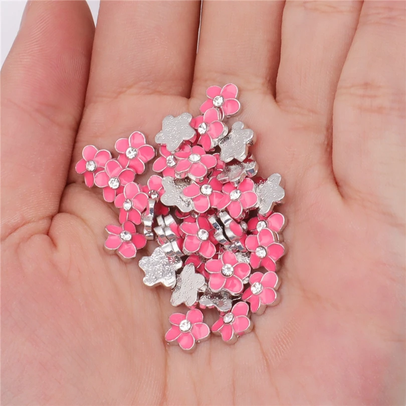 20Pcs/Lot Mini Daisy Rose Flower Cactus Maple Leaves Floating Charms DIY Heart Family Love Letter Beads Jewelry Accessories Bulk