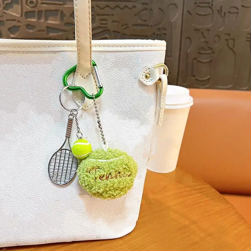 Kreativer Baseball-Tennis-Anhänger Schlüsselanhänger Taschen- und Auto-Charms Baseball-Herz Y2k Schlüsselring Sport-Spieler Rucksack-Hängeanhänger – Detail 2