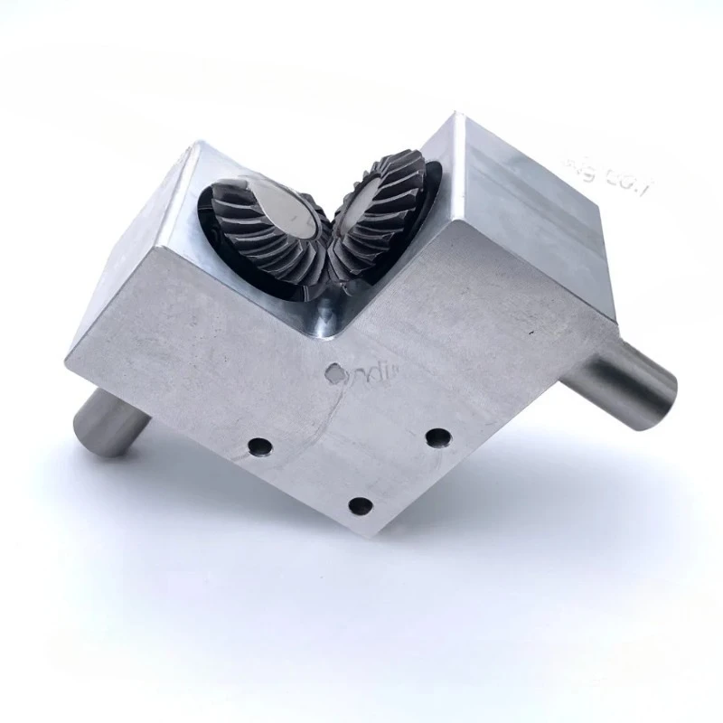 1: 1 Right Angle Commutator Right Angle Corner Turning Device 1.5M 19T 15mm Spiral Bevel Aluminum Gearbox