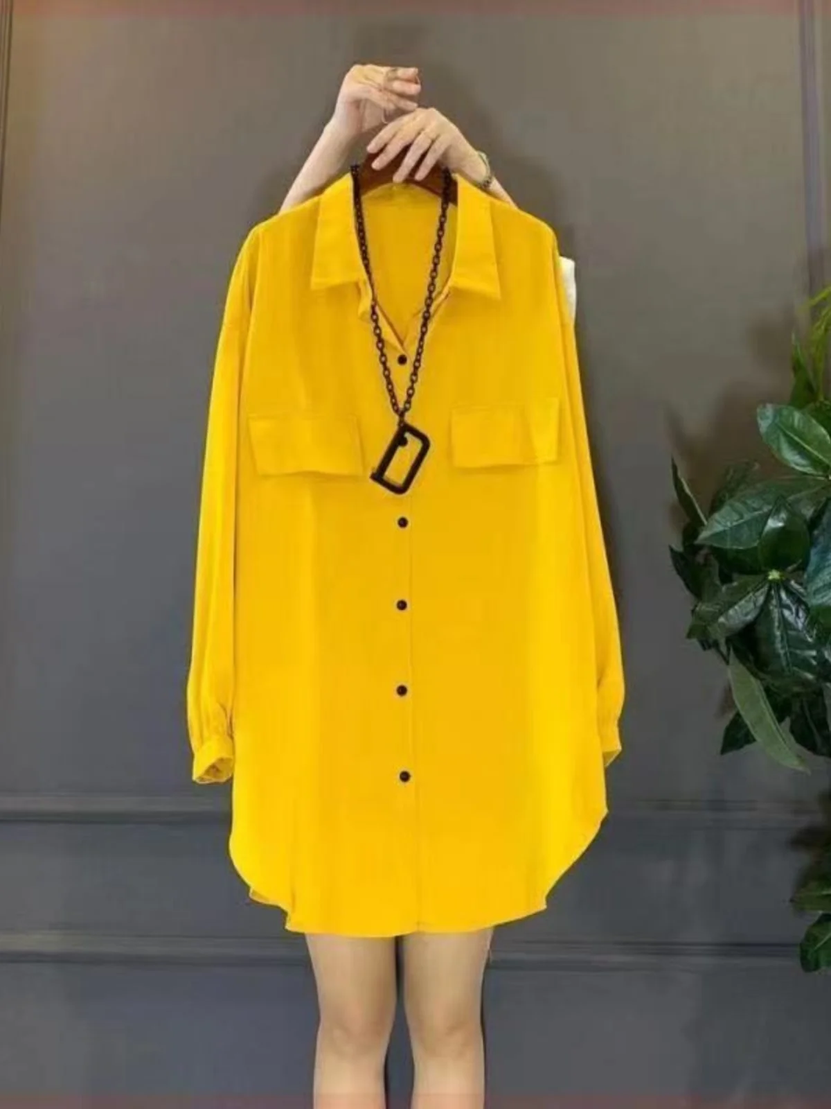 Slimming Effect Large Size Women's Shirt Spring Summer New Style Collar Long Sleeve Loose Fit Double Pocket Cover Top
