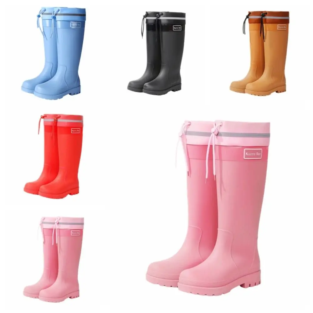 Modische Wasserdichte Wasserschuhe PVC Rutschfeste Damen-Regenstiefel mit Mittelhohem Absatz und Kordelzug Regenwald-Regenschuhe – Detail 1