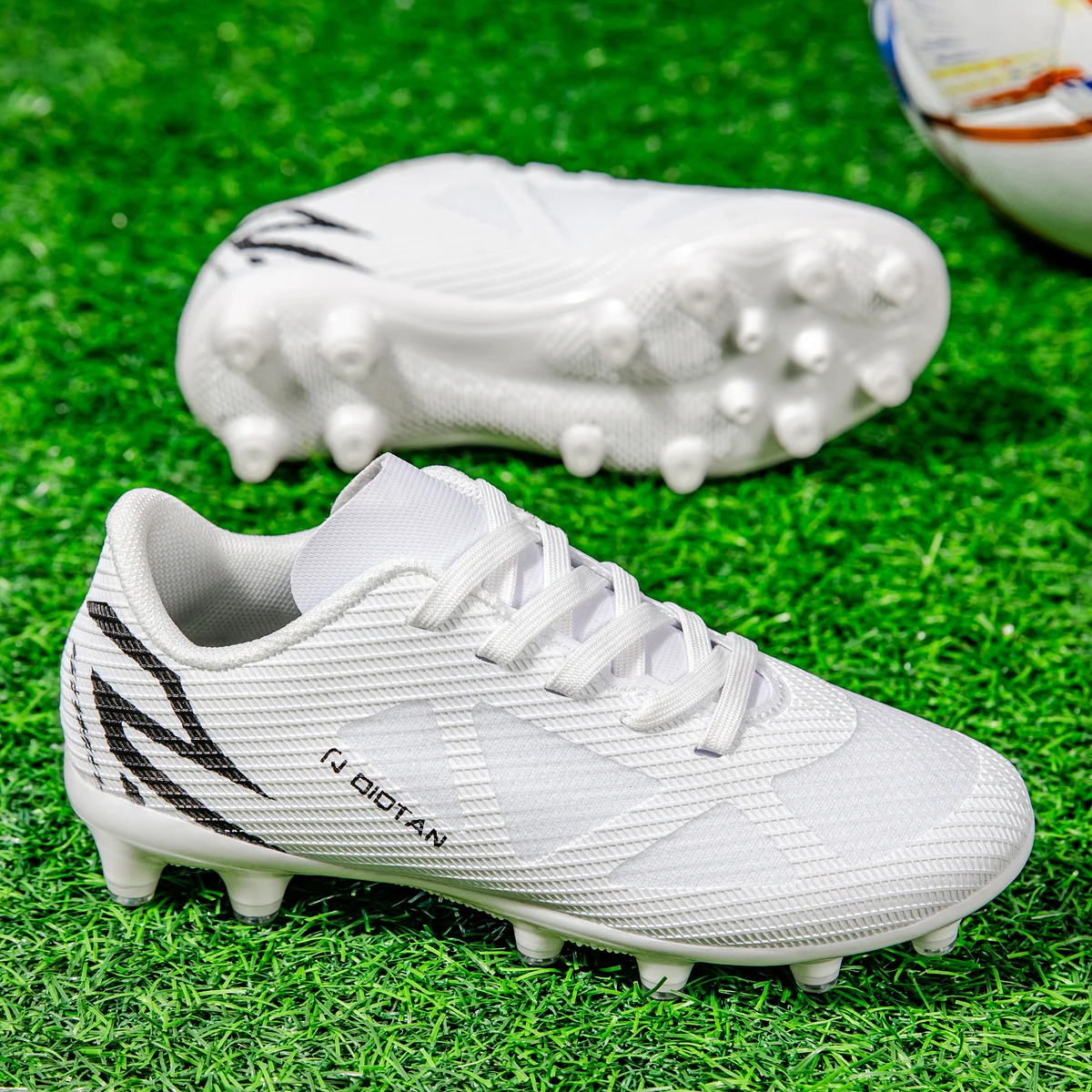 Popular football boots Broken Nail TF and Spike FG, 4 beautiful colors to choose from, unisex styles are comfortable
