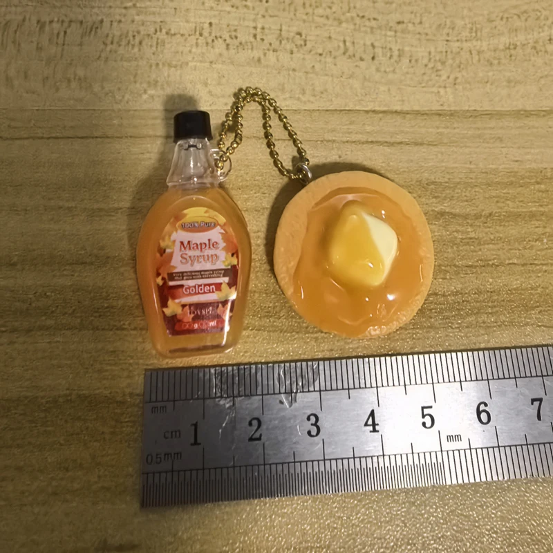 Toys Spirits Japan Gashapon Figure Anime Cute Miniature Maple Syrup Bread Keychian Figurine Model Capsule Doll Accessories Gift