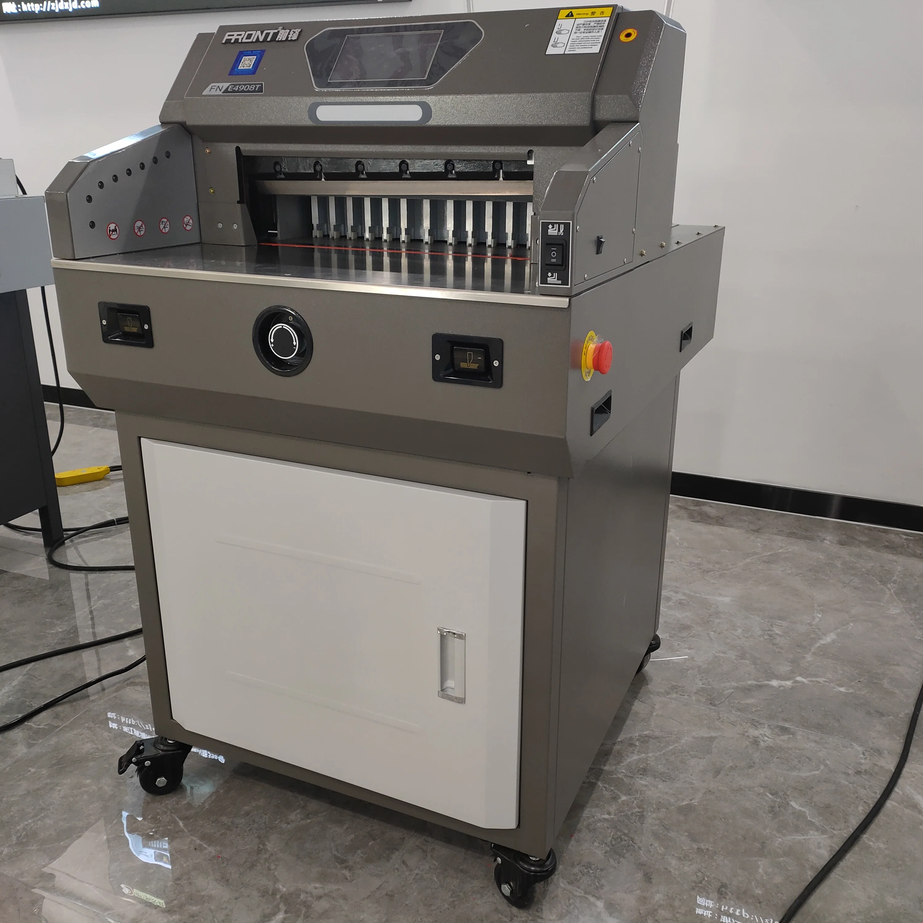 

Электрический 19-дюймовый триммер для бумаги 490 мм спереди E4608T/E4908T машина для переплета клея для офисного использования