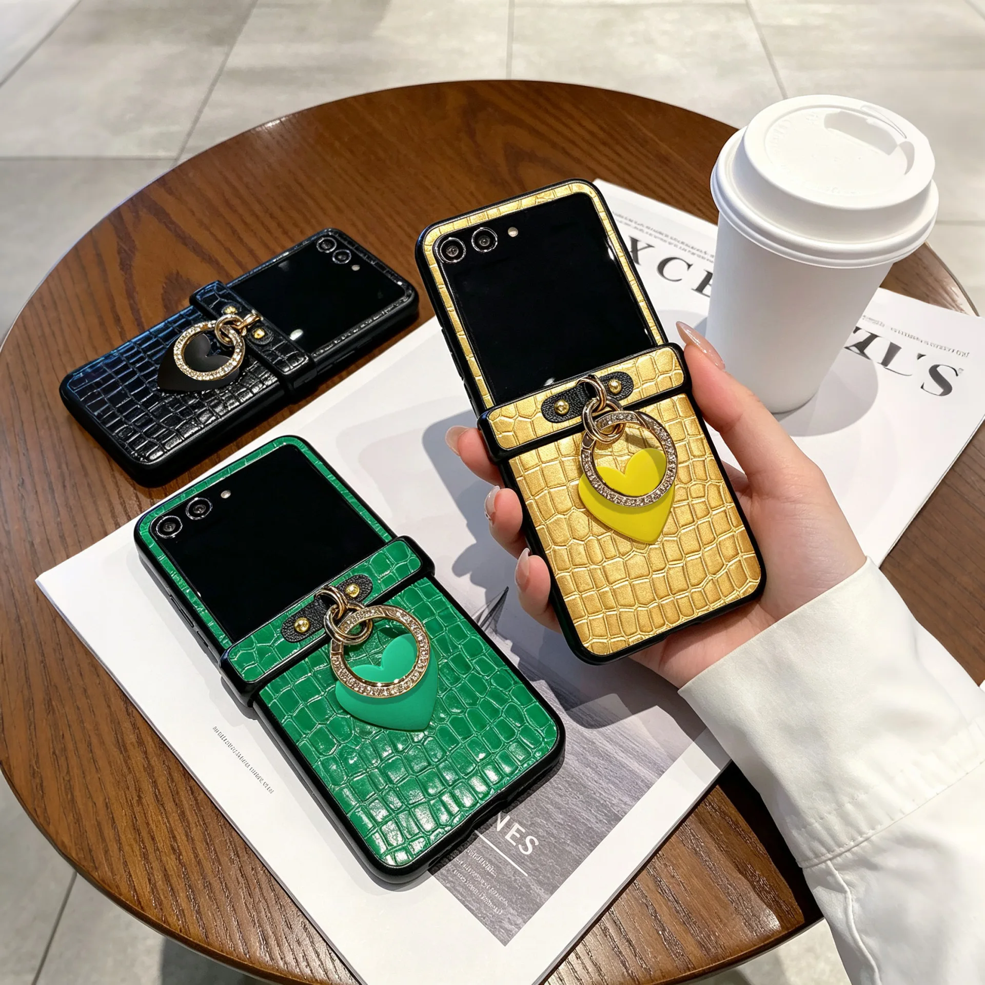 เคสโทรศัพท์ลายหนังจระเข้ หัวเข - Phone Cases Vogue บทวิจารณ์และราคา