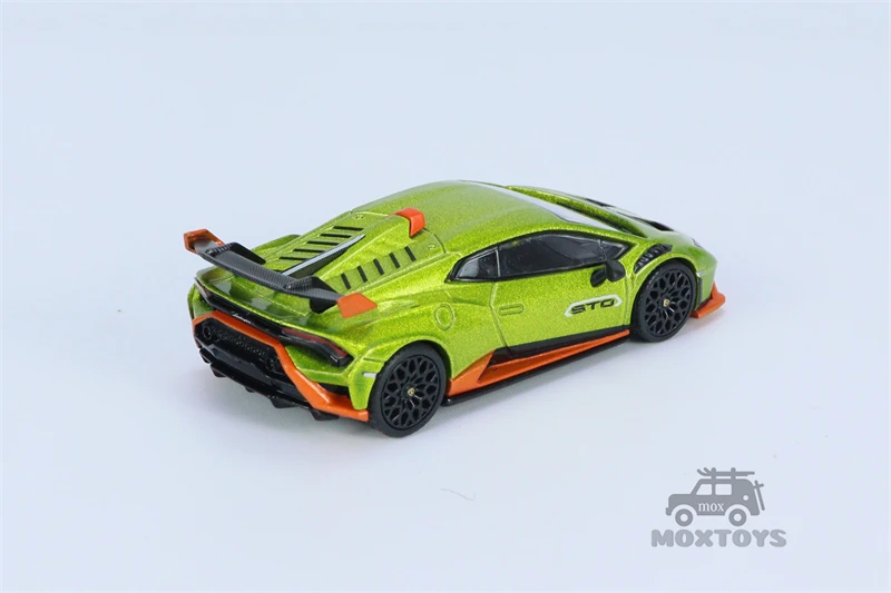 MINI GT 1:64 Huracan STO Verde Citrea LHD Diecast Model Car