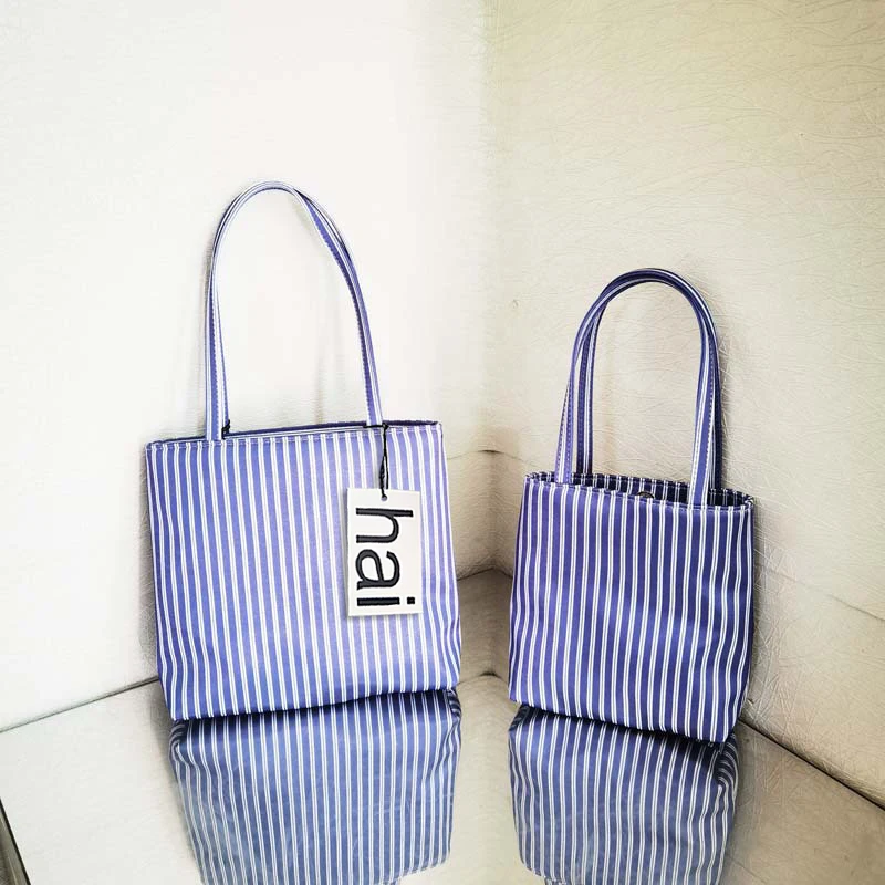 Damen Retro-Handtasche mit großem Fassungsvermögen, modische Seidensatin-Tasche mit Punkten und Streifen, quadratische Unterarmtasche, lässige Schultertasche für Pendler 2026 – Detail 6