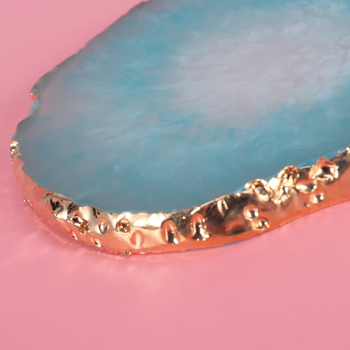 

Resin Mixing Tray Round Paint Palette For Nail Art Cosmetics Foundation Blending Lightweight Stackable Design Purple