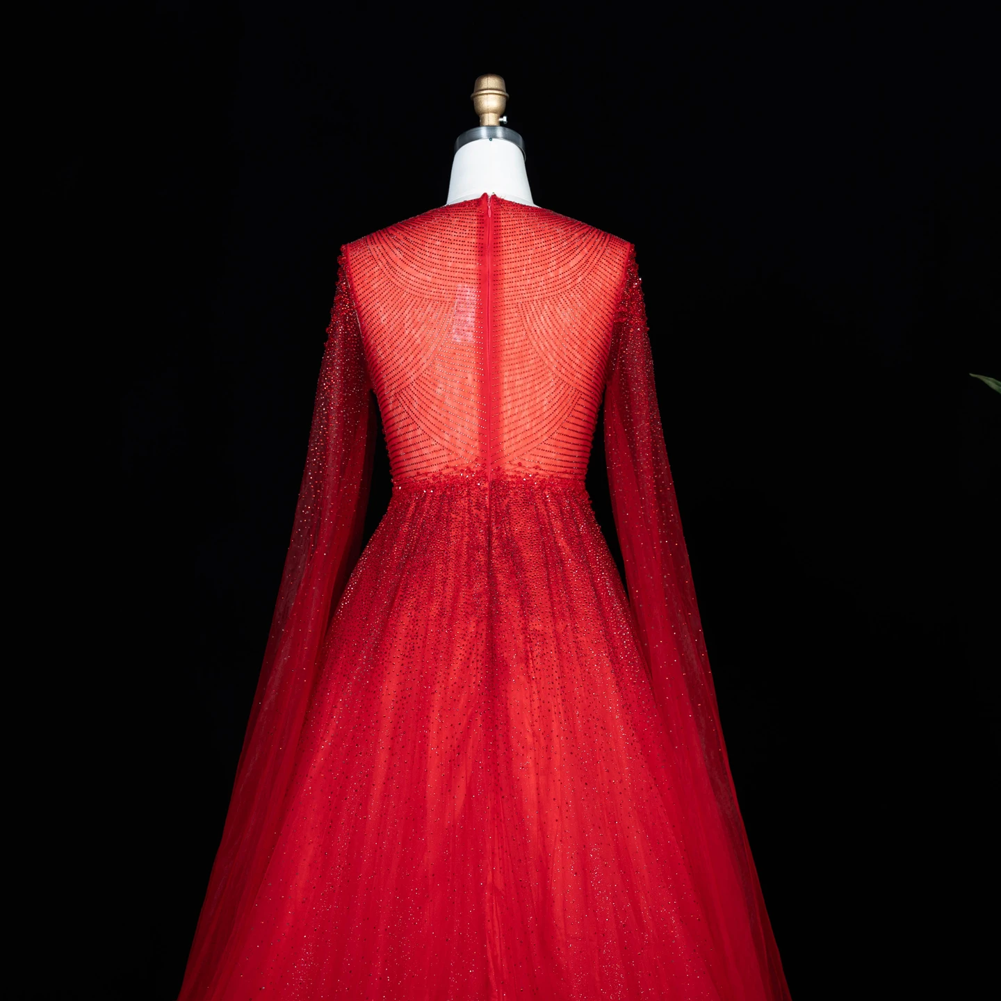 Sharon Said Luxuriöses Braunes Abendkleid mit Rundhalsausschnitt, Langen Transparenten Cape-Ärmeln und Schwer Perlenbesetztem Dubai-Formal-Partykleid SS059 Maßanfertigung – Detail 11