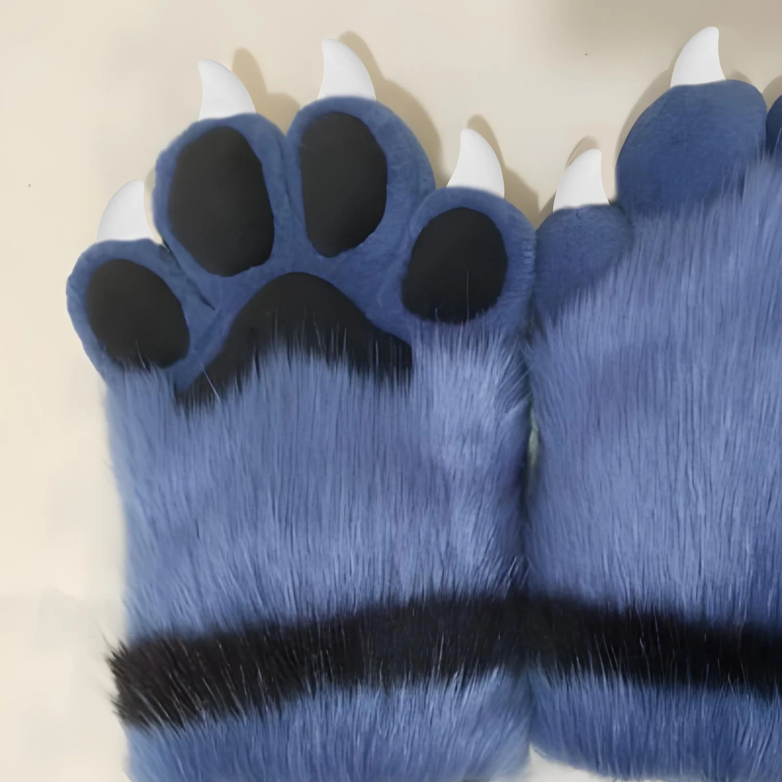 

8Pcs Resin Paw Gloves Nails Realistic Animal Claw Cosplay Accessories Halloween DIY Costume Party Props Resin Paw Gloves Nails