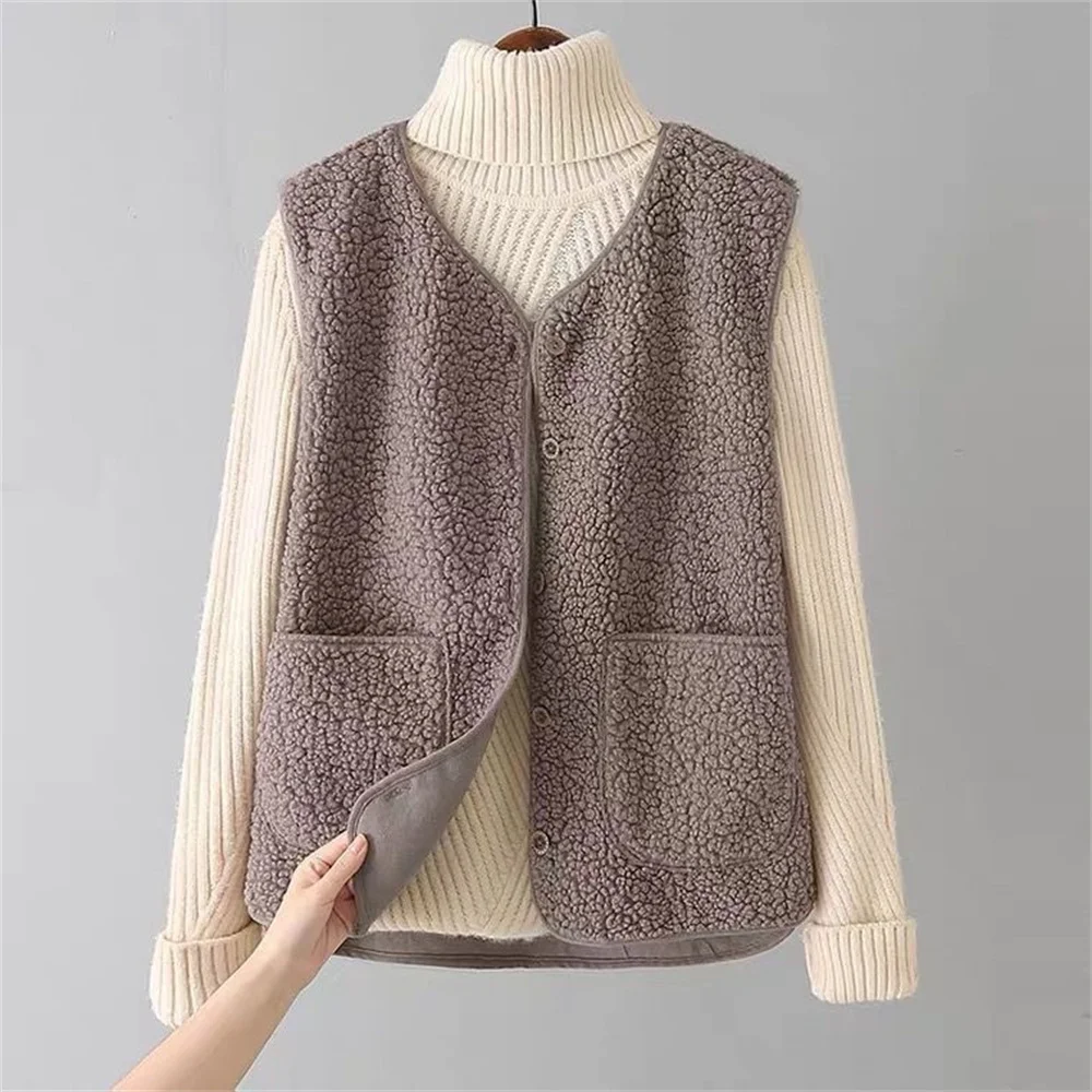 Vests New Spring Autumn Women Button Waistcoat Lamb Wool Winter Thermal Warm Thick Fleece Vests Sleeveless Jacket Ladies Coats