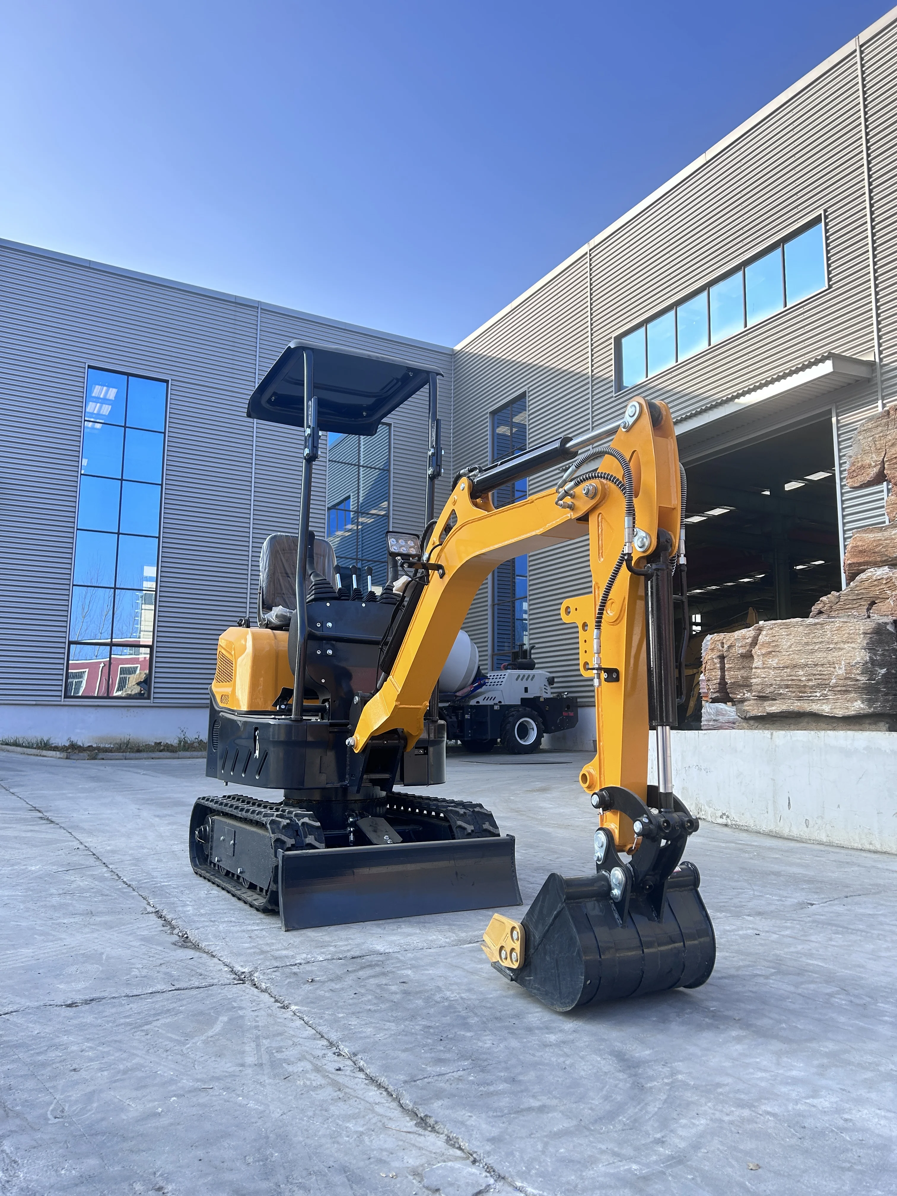 高品質EPA CE認証 1.2トン小型油圧多機能ショベル/小型農業用ショベル