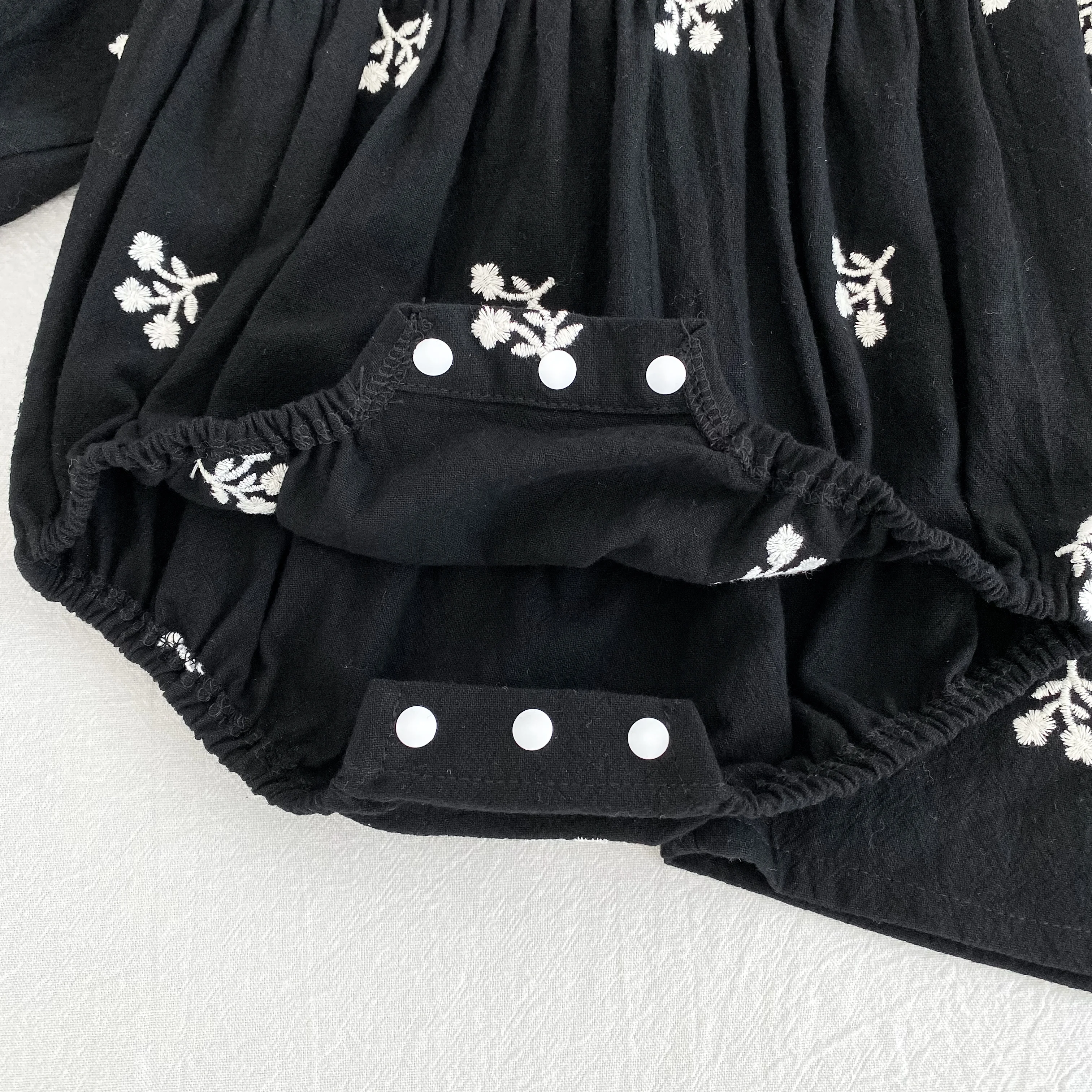 Neue Baby Gestickte Bogen Strampler Herbst Neugeborene Mädchen Romper Baby Kleidung Langarm Overall Klettern Kleidung Baby Baumwolle Kleidung – Detail 4