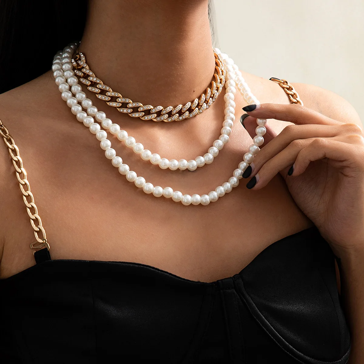 Faux Pearl Multi Layered Necklace Vintage Cuban Clasp Rhinestone Adjustable Elegant Party Jewelry for Women Silver Tone