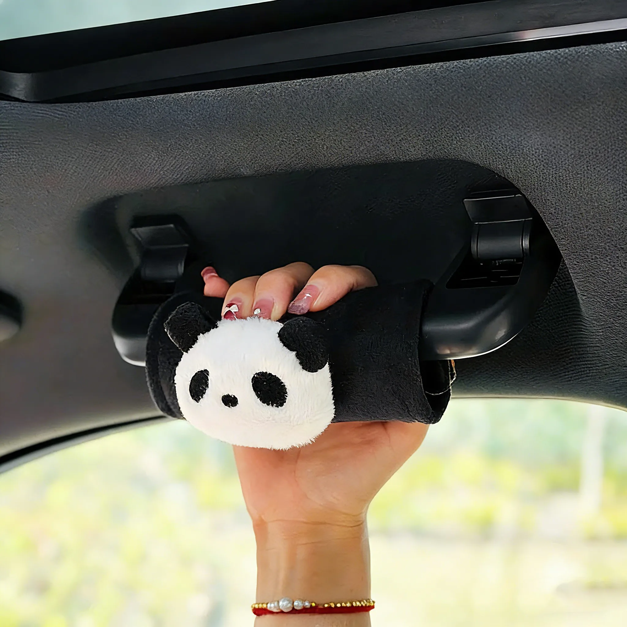 Niedliche Cartoon-Kaninchen-Panda Auto-Dachgriffabdeckung Universeller Ganzjahres-Autoinnenraum-Armlehnenprotektor Auto-Dekor-Zubehör
