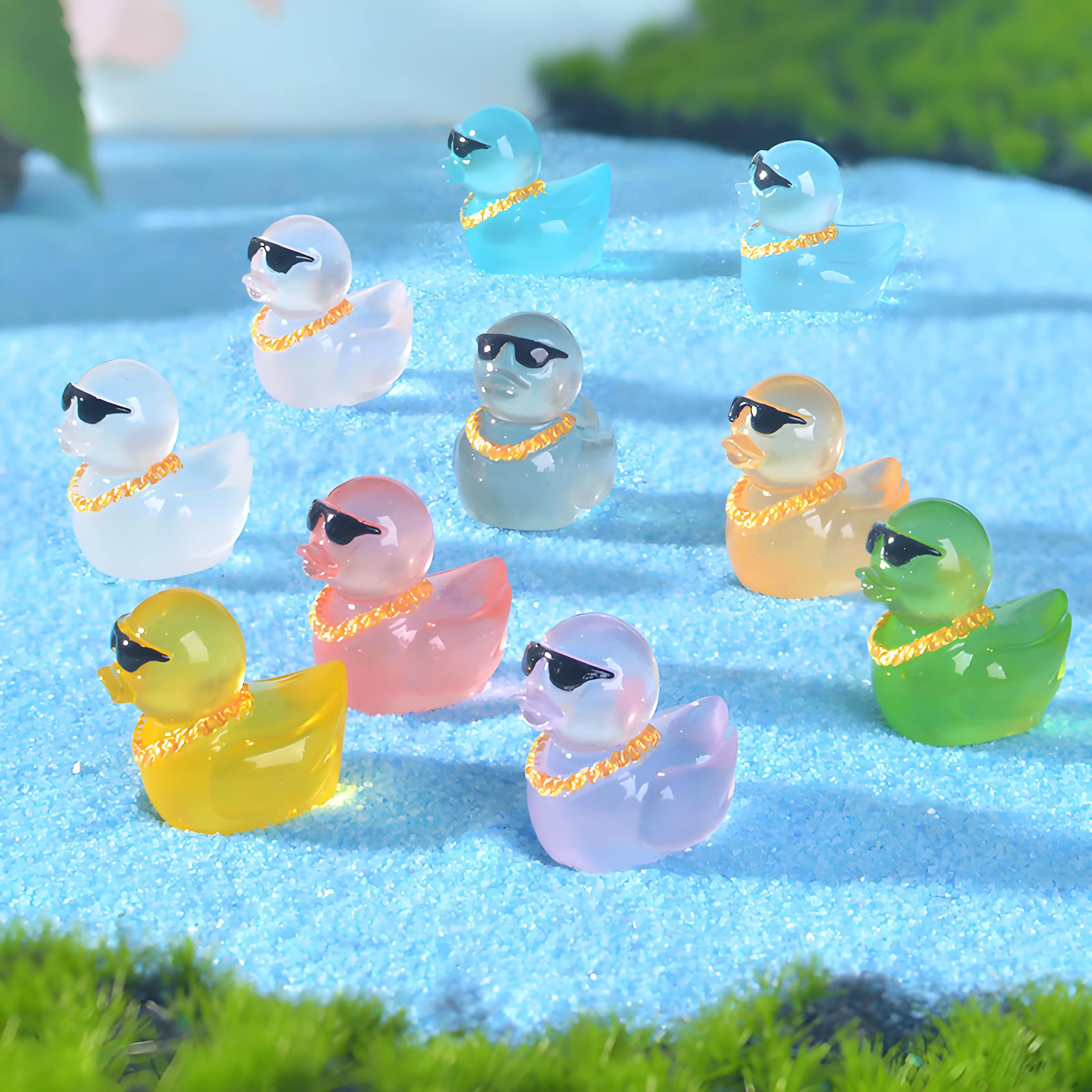 10/20pcs Glow in The Dark Mini Ducks, Luminous Tiny Resin Duck Figures for DIY Fairy Garden Micro Landscape Aquarium Decor view 2