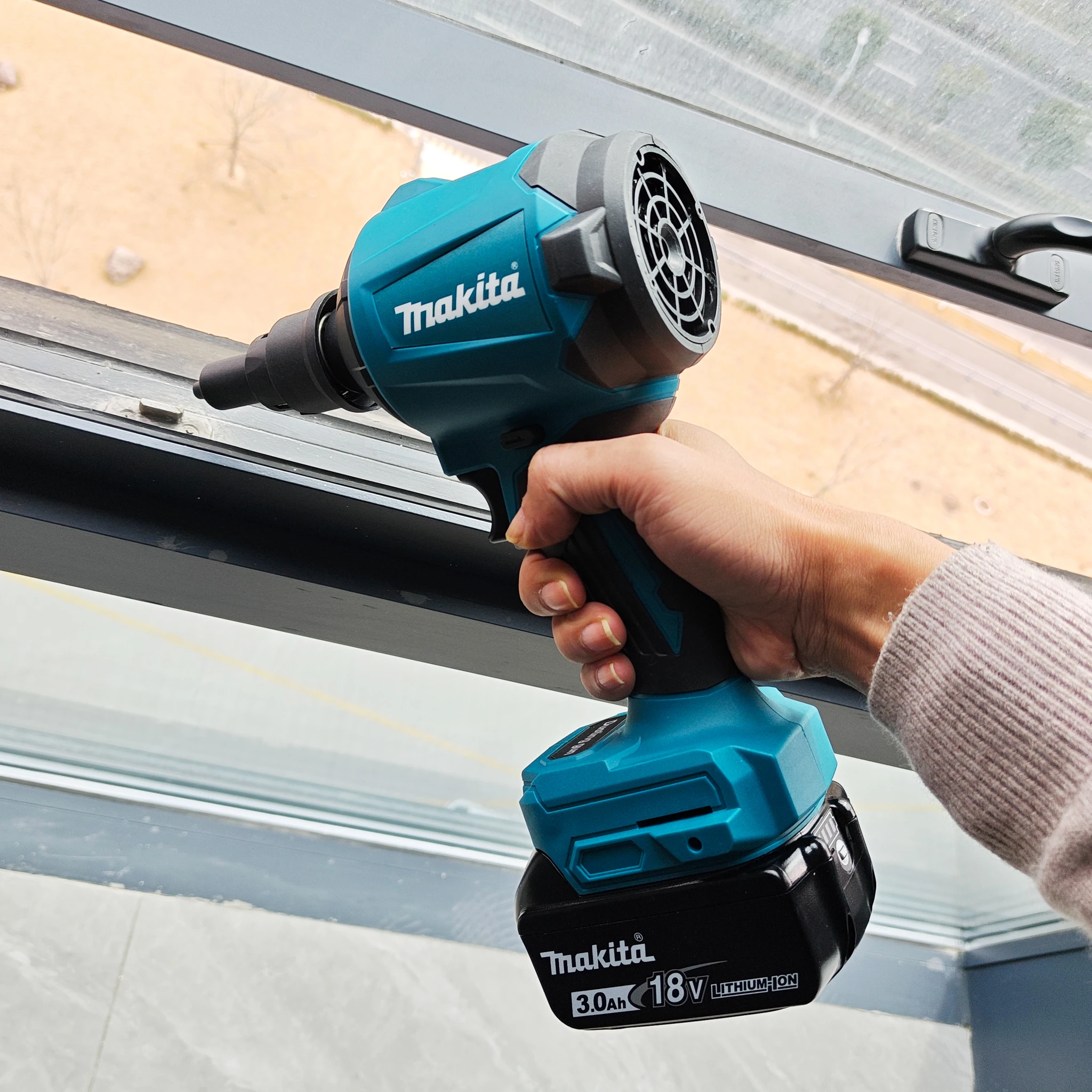 Thumbnail 4 - #23 Best Impact Wrenches & Drivers to Buy In 2026