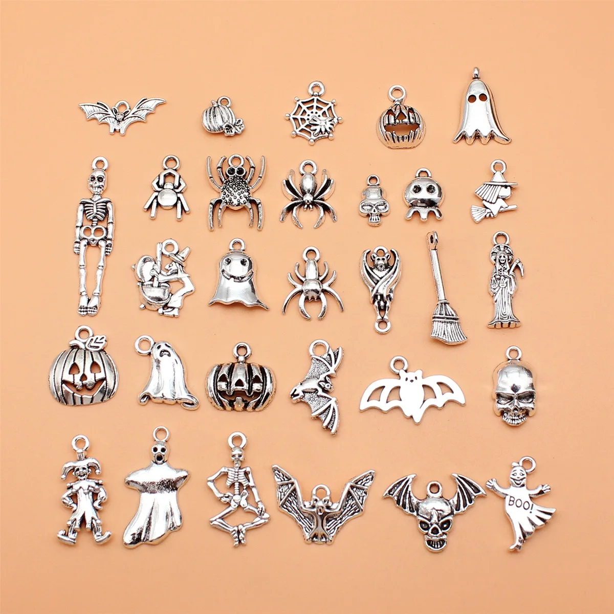 30 sztuk Antyczny srebrny kolor Halloween Zestaw Nietoperz Pająk Szkielet Duch Dynia Charms Kolekcja, 30 stylów, 1 sztuka
