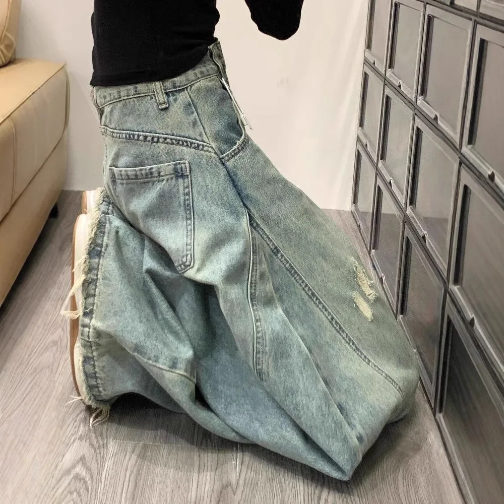 

High Street Retro Wide-Leg Jeans For Women, 2026 Summer New Style, High-Waisted, Ripped, Loose, Curved Hem,