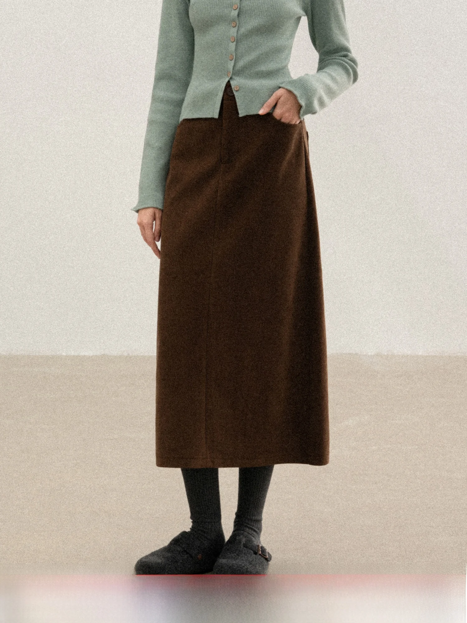 

Корейский комплект из облегающей юбки и кардигана для женщин: осенне-зимний, новый, приталенный, вязаный, из двух предметов, с высокой талией, однотонный