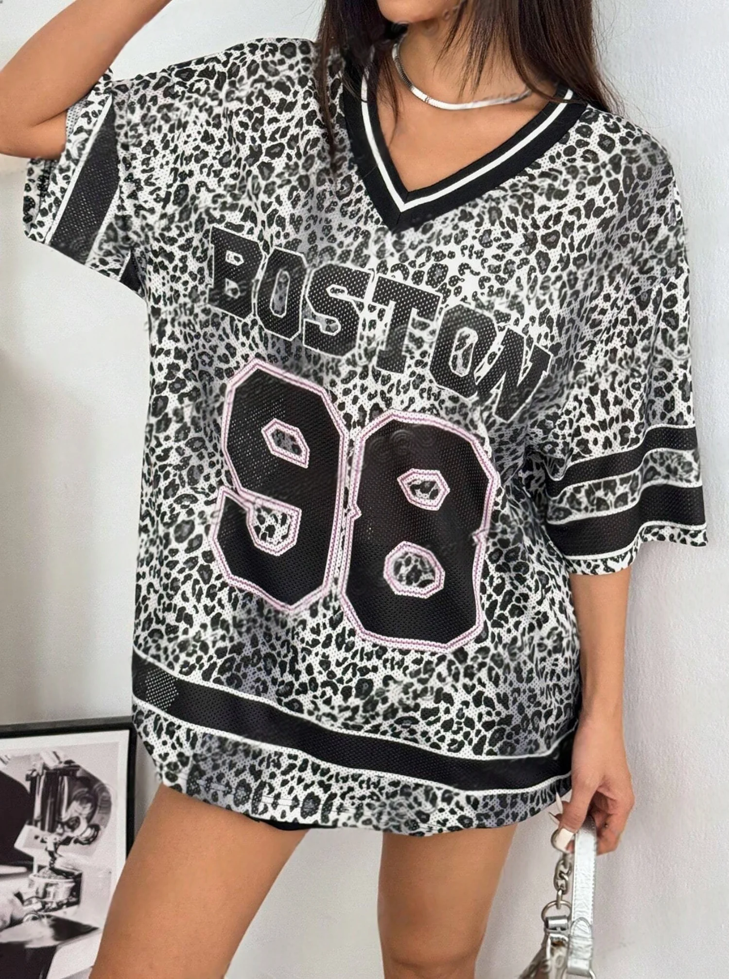NEUES Damen-T-Shirt mit Leopardenmuster, Nummer 98, V-Ausschnitt, kurzärmelig, Sommer-T-Shirt, Baseball-Trikots, Streifen, übergroßes Sport-T-Shirt