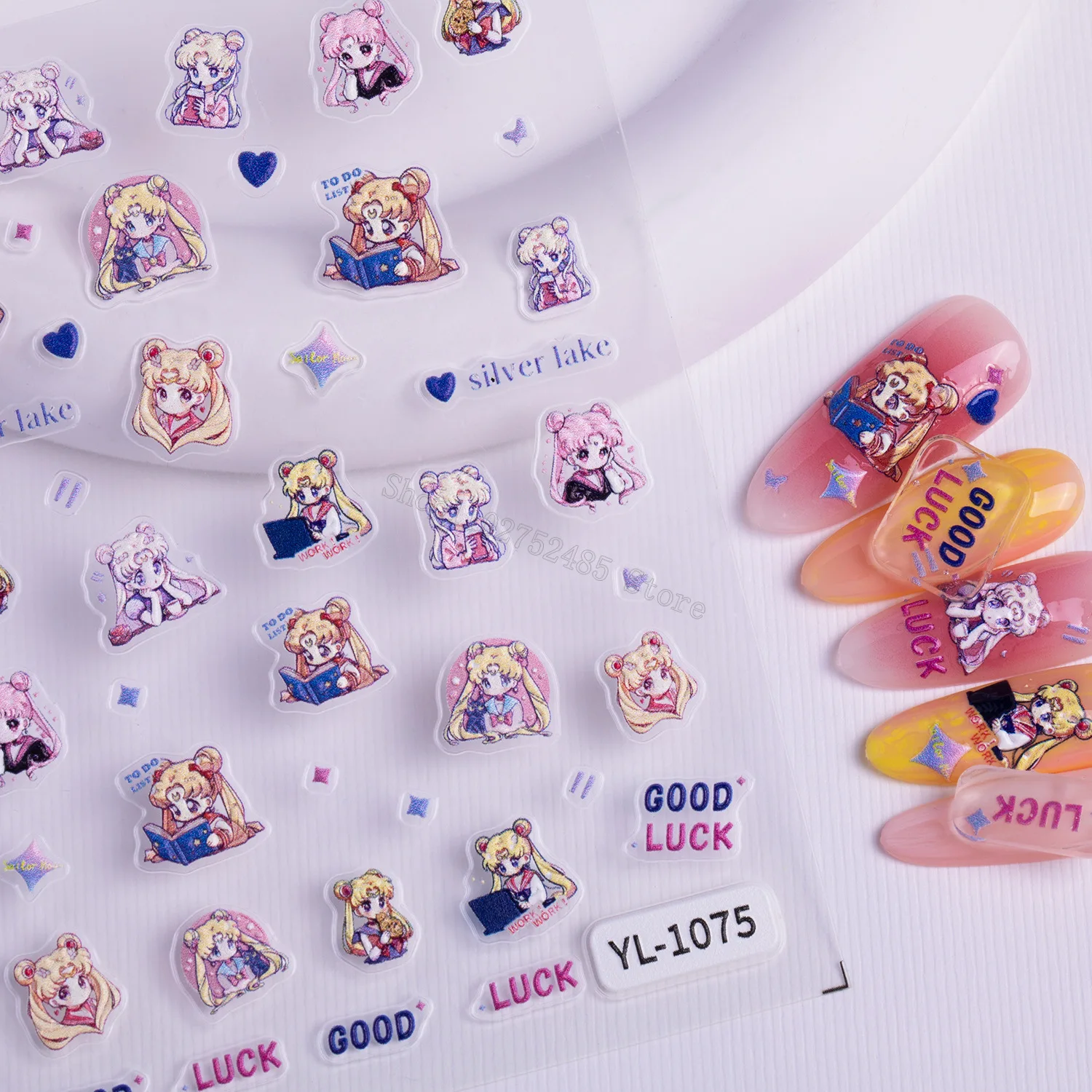 漫画アニメセーラーズムーン 5D レリーフネイルステッカーファッションガールズマニキュア爪アーティスト装飾ステッカー女性フルデカールギフト