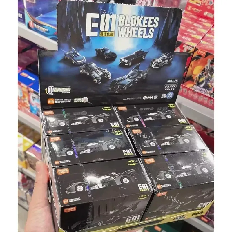 

В наличии: Blokees Бэтмен: Загадочная коробка-сюрприз E01 с моделью автомобиля Бэтмобиль 1989 года, набор для сборки, колеса, подарки
