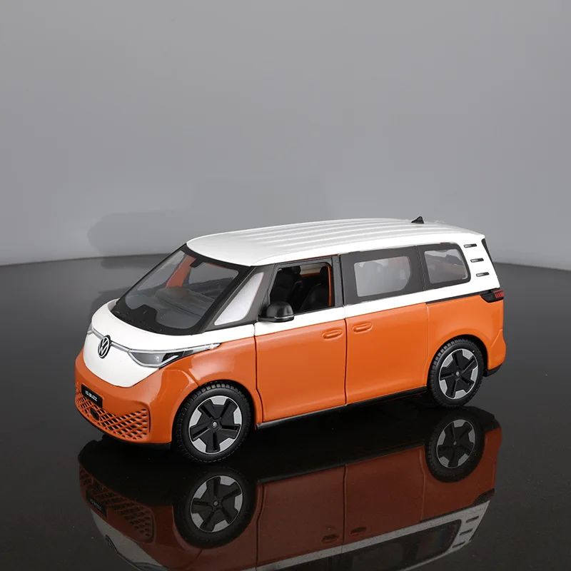 Maisto New Model Car 1:25 Volkswagen Series Model Buzz Bus Vehicle Models Car Alloy Diecast Bus Model Collection Kids Toys Gifts