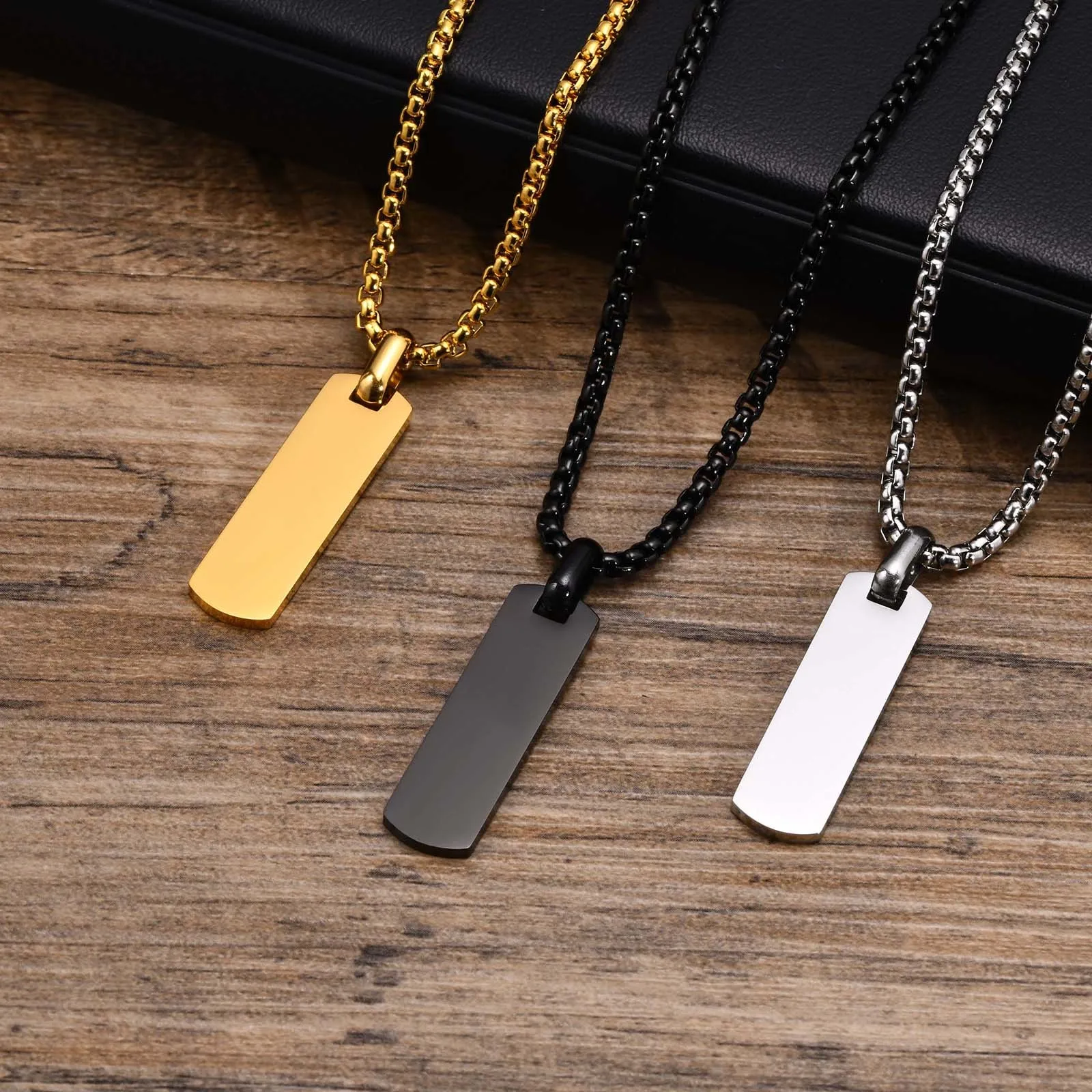 Vnox Free Customized Bar Necklaces for Men Women, Stainless Steel Vertical Bar Pendant with Box Chain,Personalize Geometric Gift