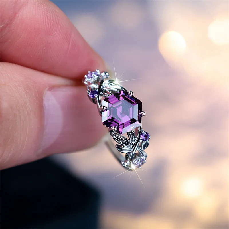 High Gorgeous Purple Inlaid Hexagon Zircon Twist Ring Fashion Silver Color Dainty Vintage Wedding Rings For Women Jewelry Gift