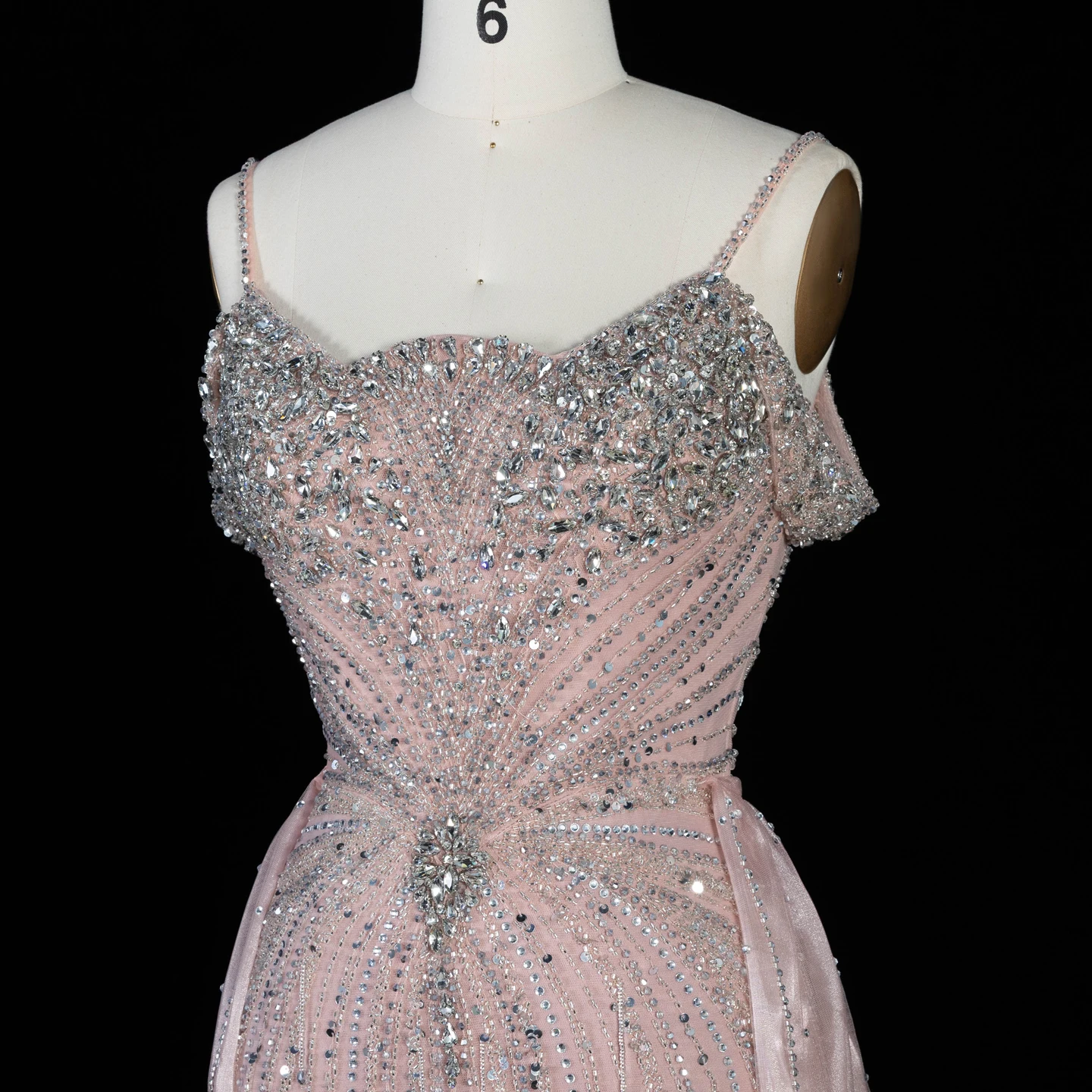 Sharon Said Abendkleid Luxuriöses Meerjungfrauenkleid aus Tüll mit Schulterfreiem Design und Spaghetti-Trägern Dubai Formelles Partykleid mit Überrock SS008 Maßanfertigung – Detail 15