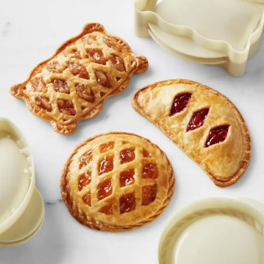 

3pcs DIY Handmade Plastic Baking Mold Classic Reusable Hand Pie Molds Creative Durable Bread Mold Home