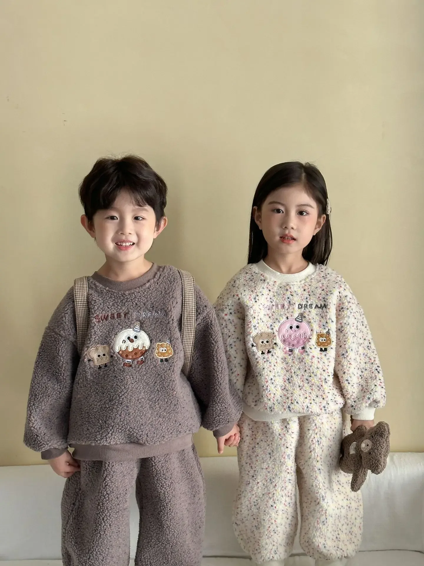 

Winter New Children Clothes Lamb Wool Set Boys Girls Cartoon Embroidery Warm Two-Piece Outfit Thick Kids Casual Clothes