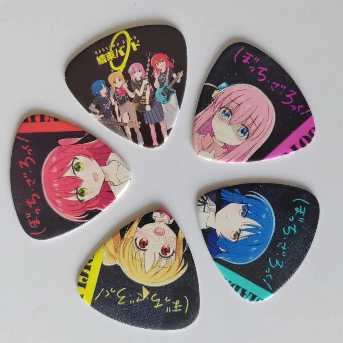 Bocchi Batu! ‌   Gotoh Hitori Ijichi Nijika Kita Ikuyo Barang Anime Kartun Gadis Lucu Elektrokardiogram Gitar Bass Plectrum Hadiah