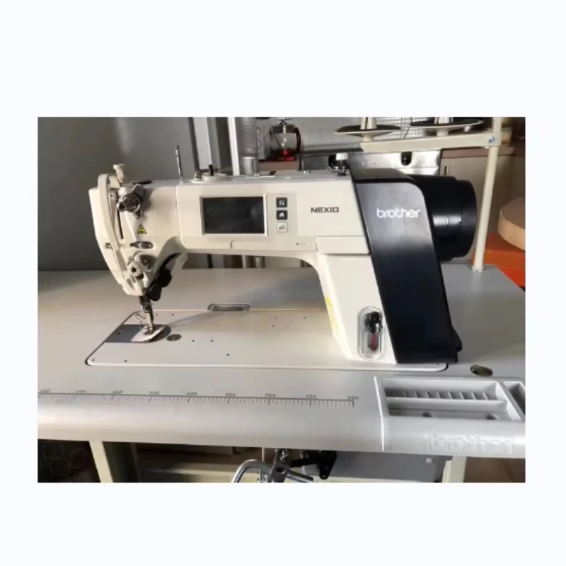 

Оригинальная машина для стежков с прямым приводом Brother 7300 на продажу