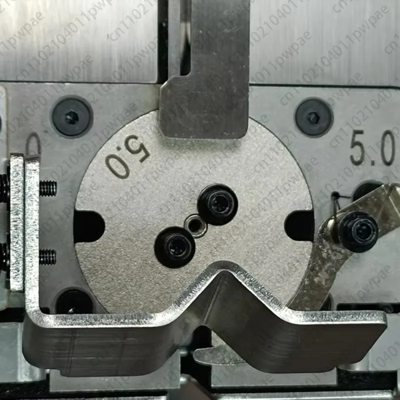 Screw Feeder Stainless Steel Gray Rectangular L262.4 * W162.5 * H177.6 Rotary Hand Digger
